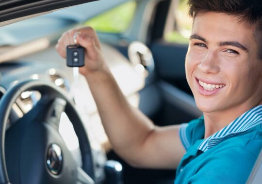Assurance qui assure les jeunes conducteurs