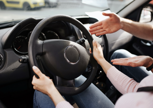 Trouver une assurance auto après résiliation : comment surmonter ce défi