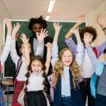 Assurance scolaire enfant : obligatoire, garanties et prix